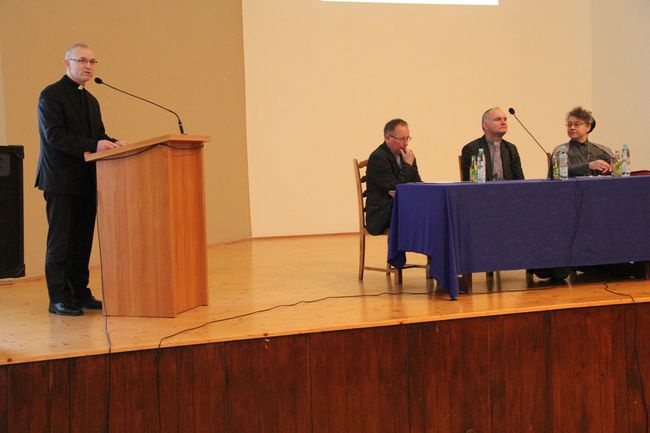 Konferencja naukowa nt. działalności zakonów w diecezji