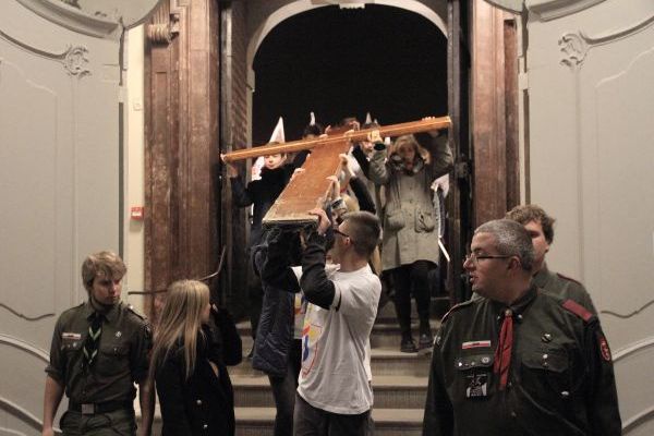 Powitanie symboli ŚDM i Eucharystia na rozpoczęcie Adwentu