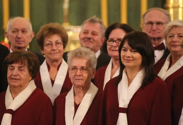 Poświęcenie nowej polichromii w kościele św. Klemensa w Ustroniu