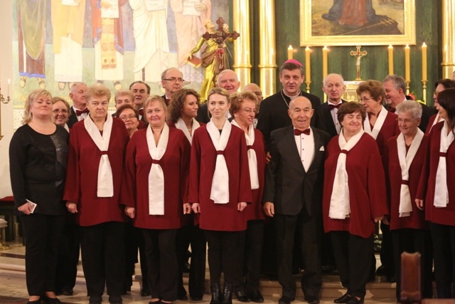 Poświęcenie nowej polichromii w kościele św. Klemensa w Ustroniu