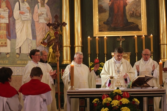 Poświęcenie nowej polichromii w kościele św. Klemensa w Ustroniu