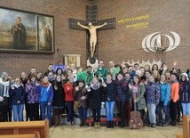 Wszyscy uczestnicy dnia skupienia wolontariuszy ŚDM w kościel św. Pawła w Bielsku-Białej