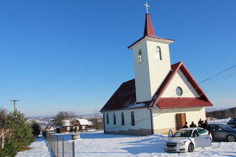 Kaplica w Moszczenicy-Granice