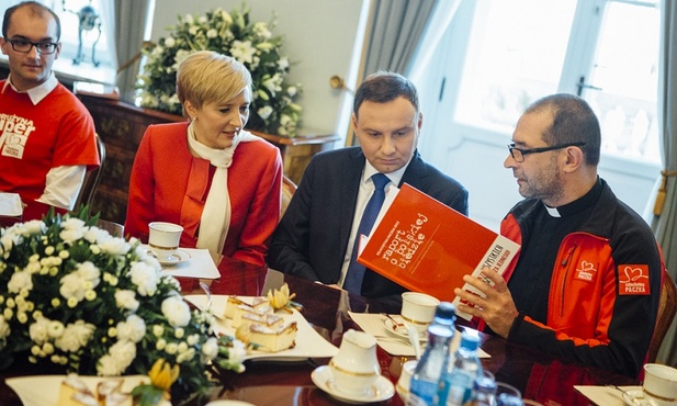 Paczka od prezydenckiej pary