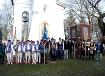  Flisacy z Pienin (z lewej) świętowali z ulanowskimi 