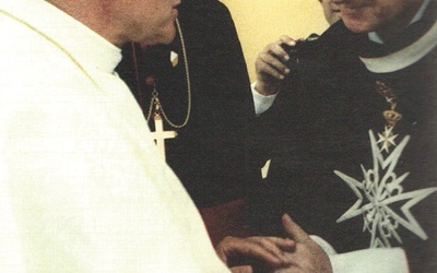  22 czerwca 1983 r. w Mistrzejowicach papież Jan Paweł II podziękował Andrzejowi Ciechanowieckiemu za jego wkład w budowę tutejszego kościoła. Fundator wystąpił wówczas w stroju kawalera maltańskiego