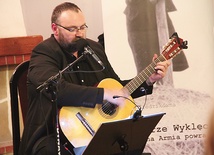 Paweł Piekarczyk od lat śpiewa o żołnierzach wyklętych