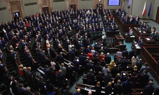 W Sejmie debata nad nowelą budżetu