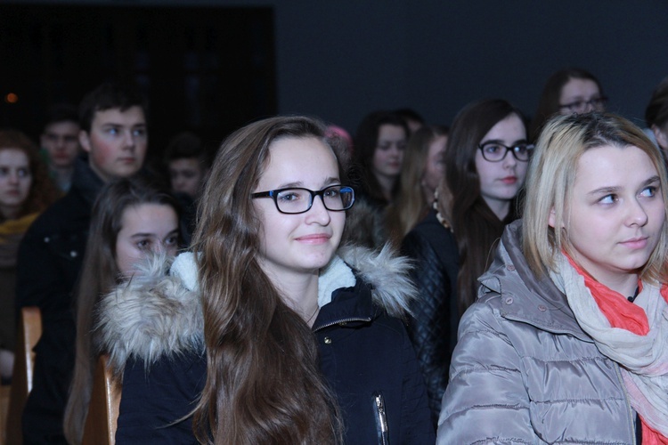 Czuwanie młodych w Łękach Górnych