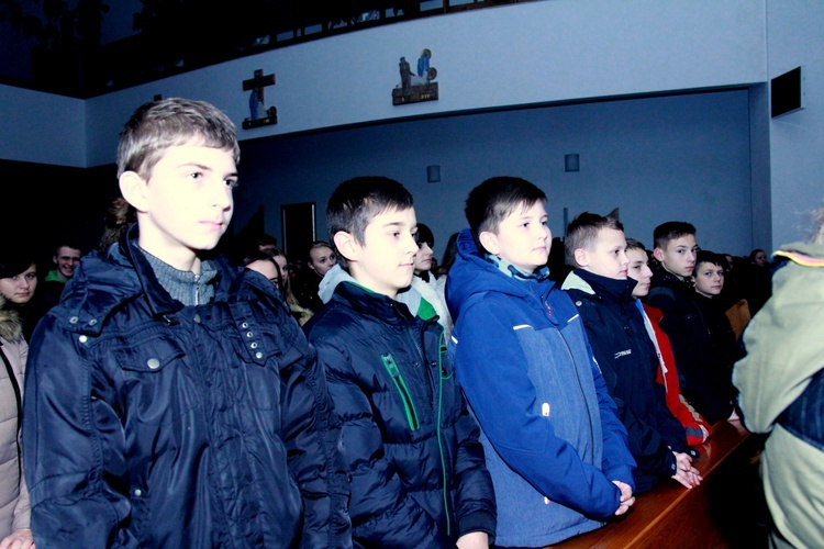 Czuwanie młodych w Łękach Górnych