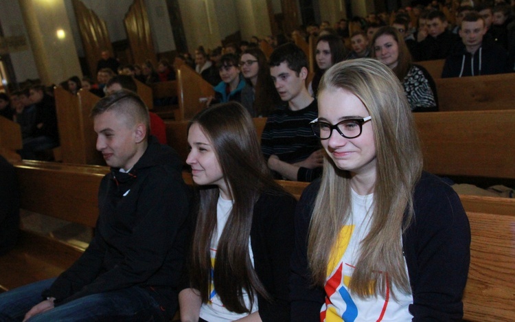 Czuwanie młodych w Łękach Górnych