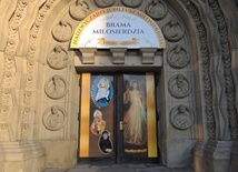 Brama Miłosierdzia w katedrze św. Mikołaja w Bielsku-Białej