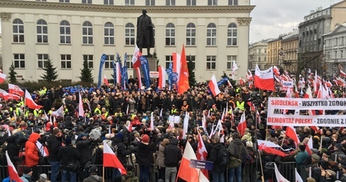 Marsz PiS w rocznicę stanu wojennego