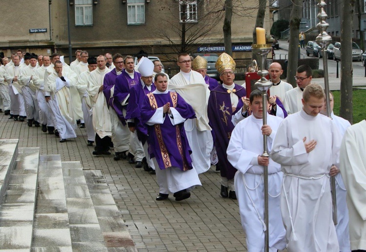 Otwarcie Bramy Miłosierdzia w Katowicach cz. 1