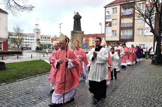 Otwarcie Drzwi Świętych w katedrze