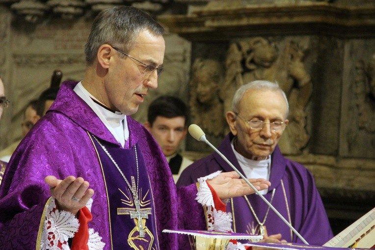Otwarcie Bramy Miłosierdzia w tarnowskiej katedrze