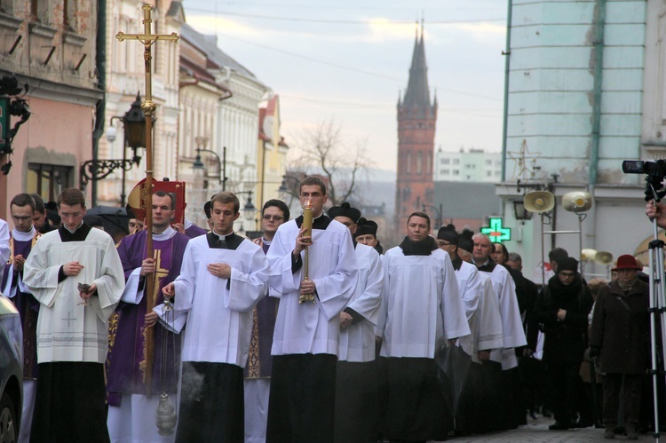 Otwarcie Bramy Miłosierdzia w tarnowskiej katedrze