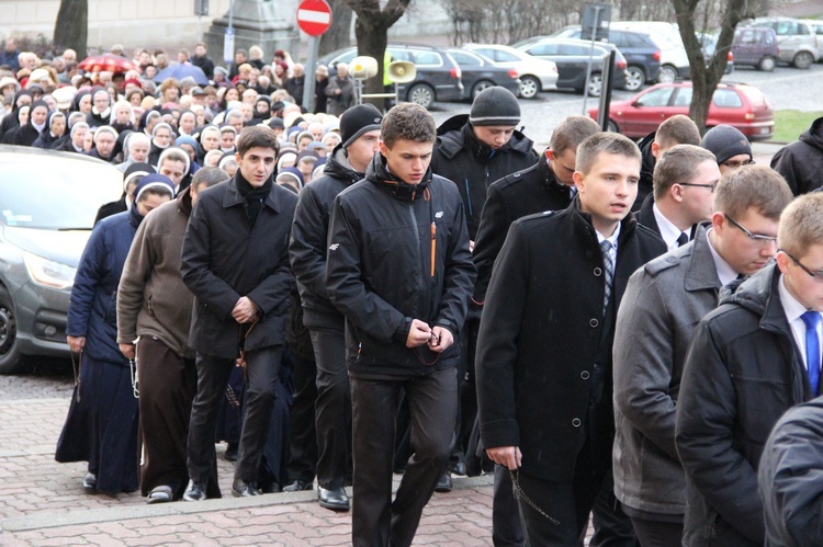 Otwarcie Bramy Miłosierdzia w tarnowskiej katedrze