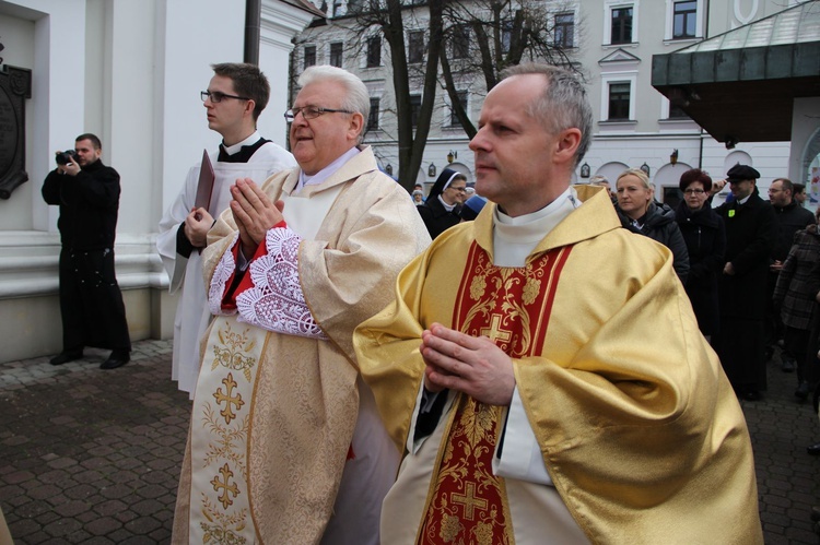 Otwarcie Bramy Miłosierdzia w tuchowskim sanktuarium