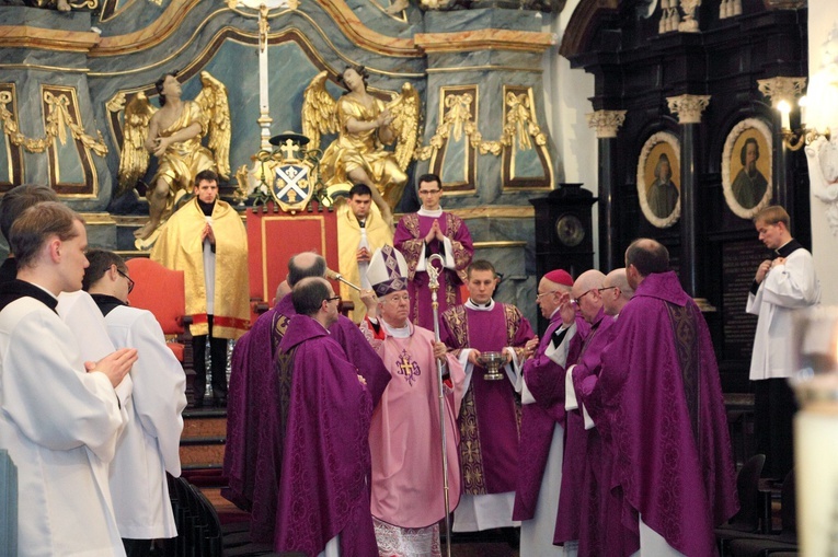 Otwarcie Bramy Miłosierdzia w Łowiczu