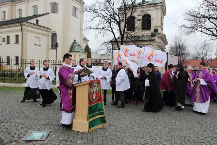 Otwarcie Bramy Miłosierdzia w Łowiczu