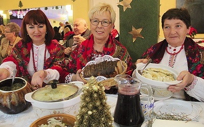  Co roku na Wigilii Kultur i Narodów spotykają się m.in. Cyganie, Górale Czadeccy, Żydzi, Litwini, Łemkowie i Poleszucy (na zdjęciu)