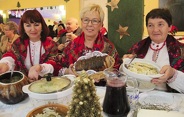  Co roku na Wigilii Kultur i Narodów spotykają się m.in. Cyganie, Górale Czadeccy, Żydzi, Litwini, Łemkowie i Poleszucy (na zdjęciu)