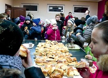 Po Mszy św. jest czas na wspólne śniadanie 