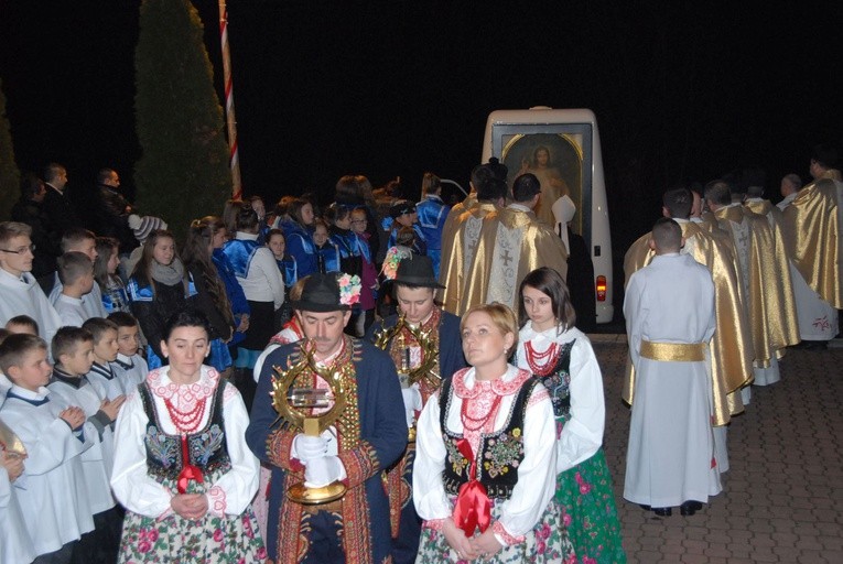 Nawiedzenie w Długołęce - Świerkli