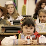 Mali kolędnicy misyjni