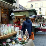 Szopka i jarmark świąteczny na rynku w Gliwicach