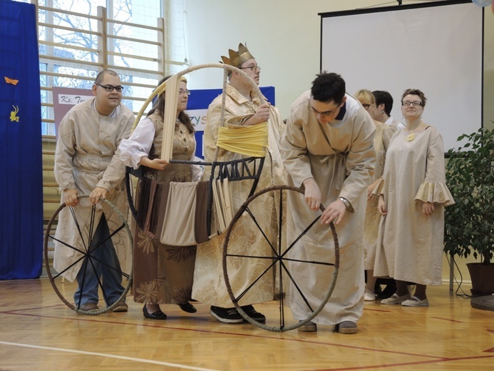 "Kuloodporni" i Teatr Grodzki w bielskim Gimnazjum nr 13