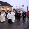 Wprowadzenie relikwii św. Jana Pawła II do kościoła w Mazewie