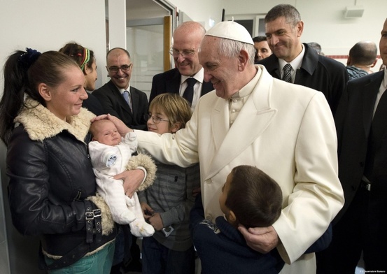 Papież spotkał się z ubogimi 