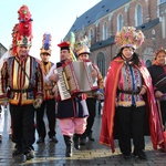 Korowód kolędników na Rynku Głównym