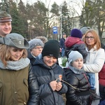 Świąteczne spotkanie na placu