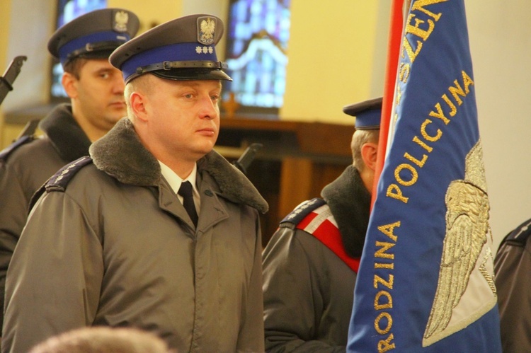 Wizerunek policjanta w ostatnich 25 latach bardzo się zmienił