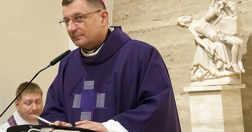 Kościół to nie grupa rekonstrukcyjna