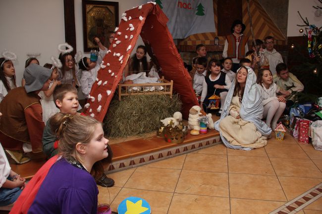 Spotkanie wigilijne świetlicy Caritas