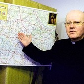 – Niebawem ta mapa w rozmiarach 3,6 na 2,5 m stanie przed radomską katedrą – zapowiada kanclerz