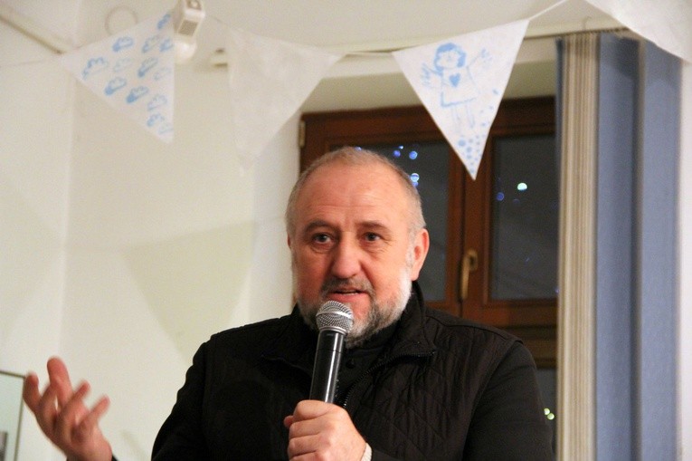 Ks. Twardowski w wojnickiej Izbie