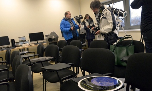 Sala konferencyjno-lekcyjna znajduje się na parterze