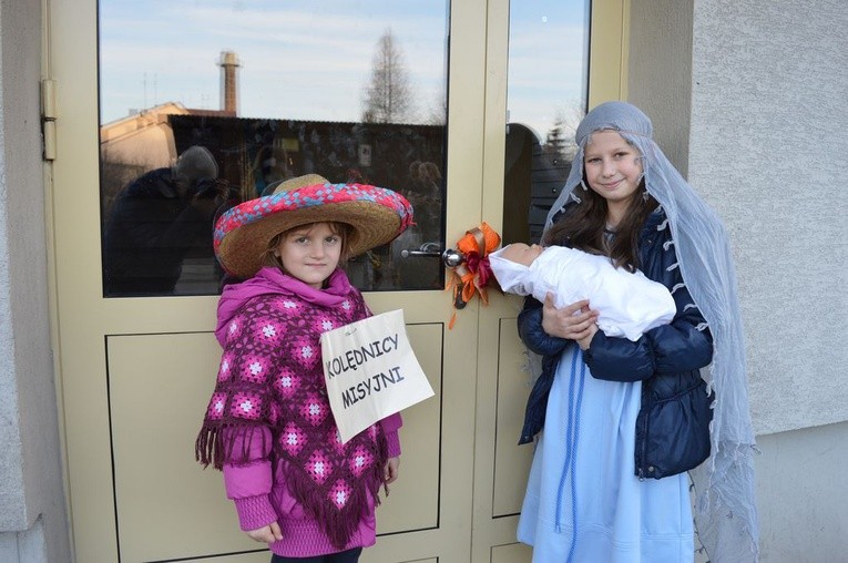 Misyjni kolędnicy z parafii NSPJ w Nowym Targu 