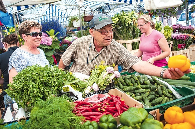  Dzięki modernizacji zakupy na bazarze w Falenicy będą przyjemniejsze