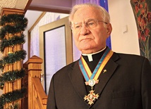  Ks. prof. Hieronim Chamski z Wielkim Orderem Świętego Zygmunta