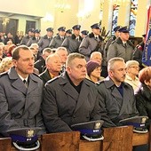 Dziś widok policjanta w kościele nikogo nie dziwi, ale 25 lat temu wzbudzał zainteresowanie  nawet ogólnopolskich mediów