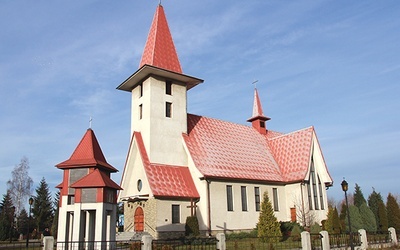 Kościół w Krzeczowie powstał wysiłkiem miejscowych parafian w zaledwie 4 lata