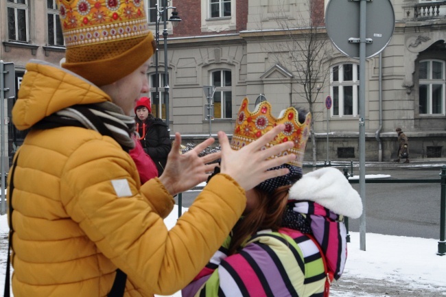 Krakowski Orszak Trzech Króli 2016 - człony niebieski i zielony