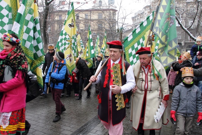 Krakowski Orszak Trzech Króli 2016 - człony niebieski i zielony