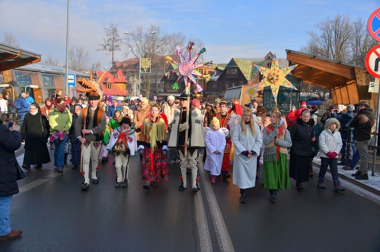 Wędrowali przez Krupówki 